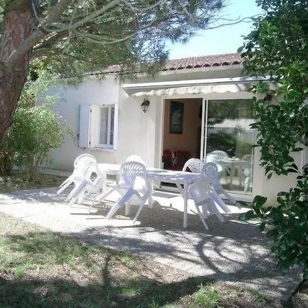 Allee Du Galion Villa *