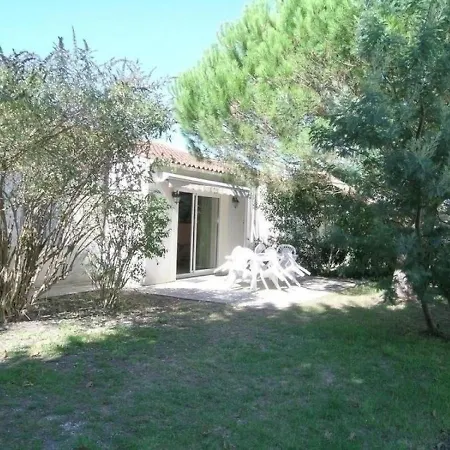 Allee Du Galion Villa